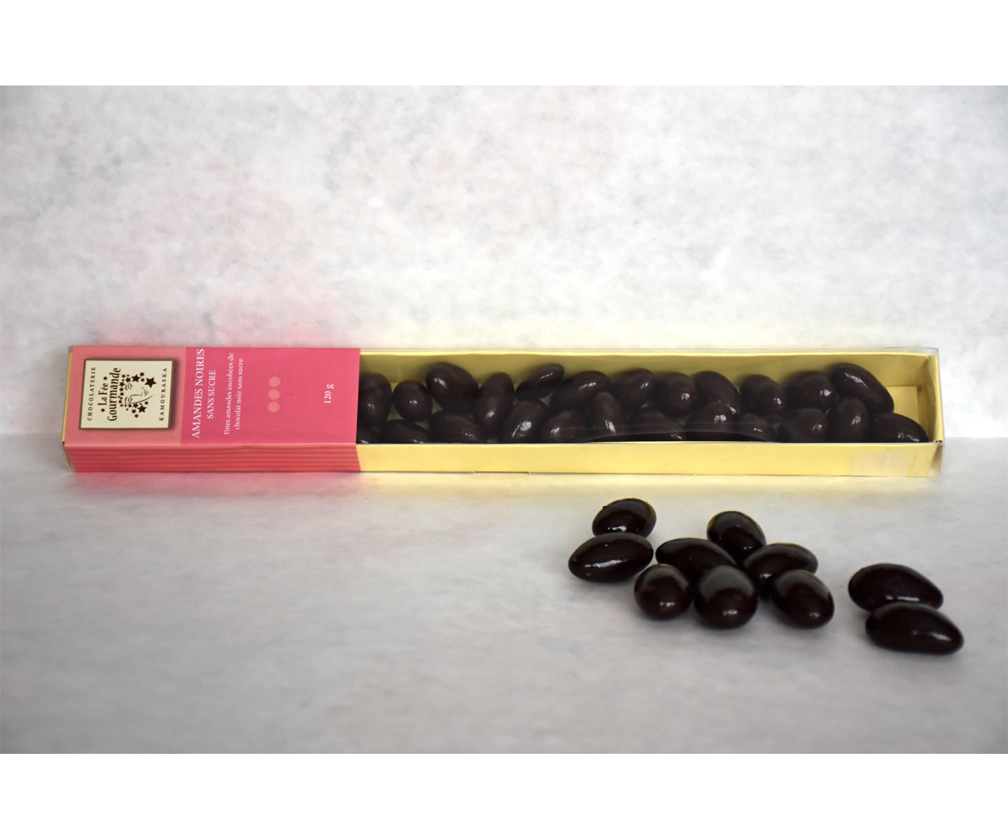 Amandes noires sans sucre (120 g)